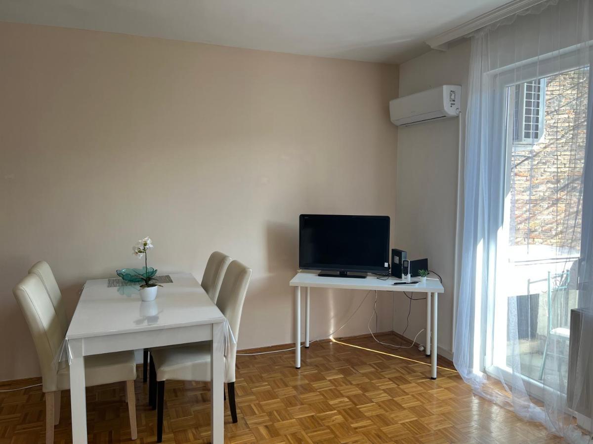 Centrum Szeged Apartman Zewnętrze zdjęcie